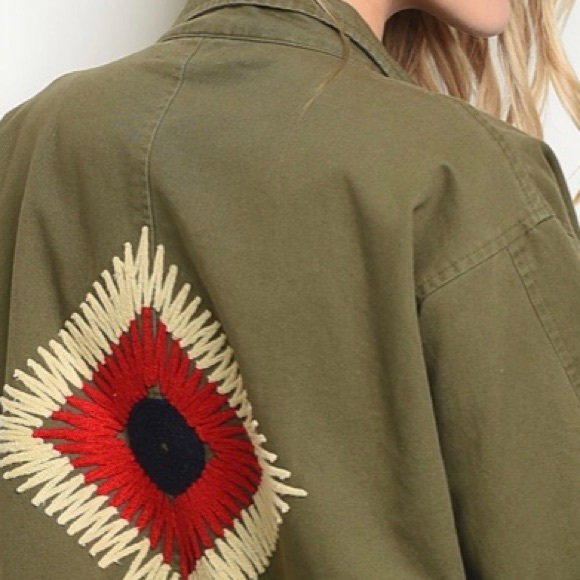 LAST1️⃣//OLIVE EMBROIDERED UTILITY JACKET - Picture 7 of 7